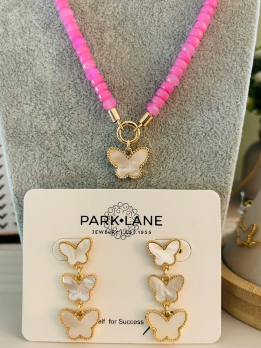 Park Lane May 2026 Elite Sparkle Box - Picture 2 of 5